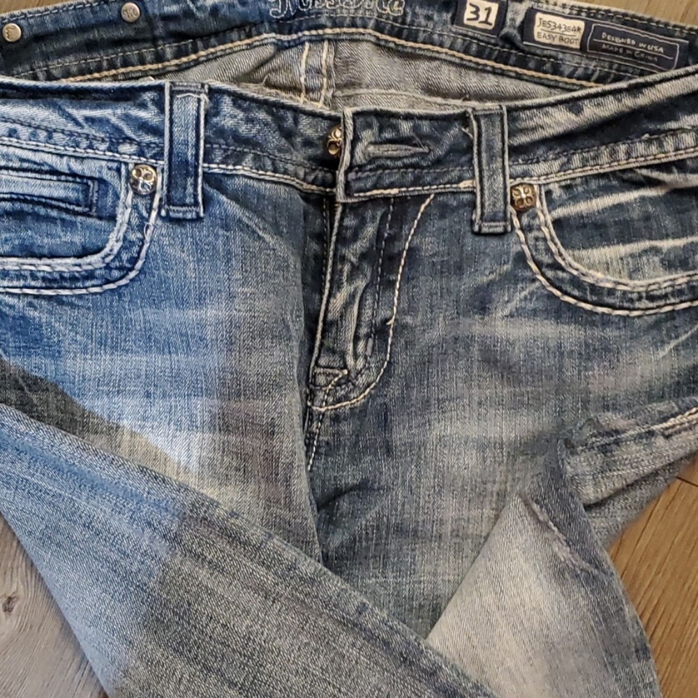 Jeans - Picture 3 of 4